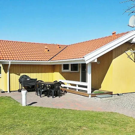 6 Person In Nordborg